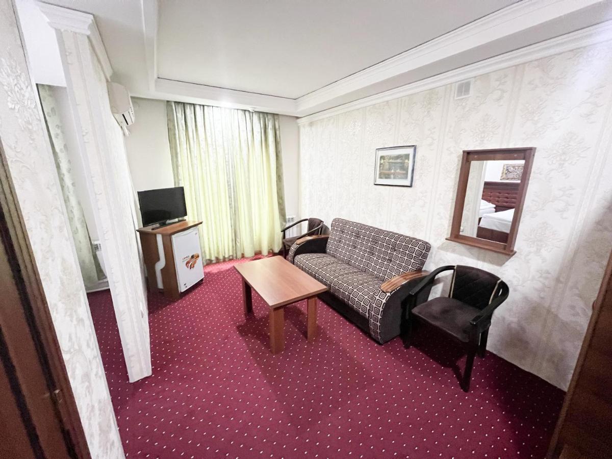 Reikartz Urgench Hotel Esterno foto