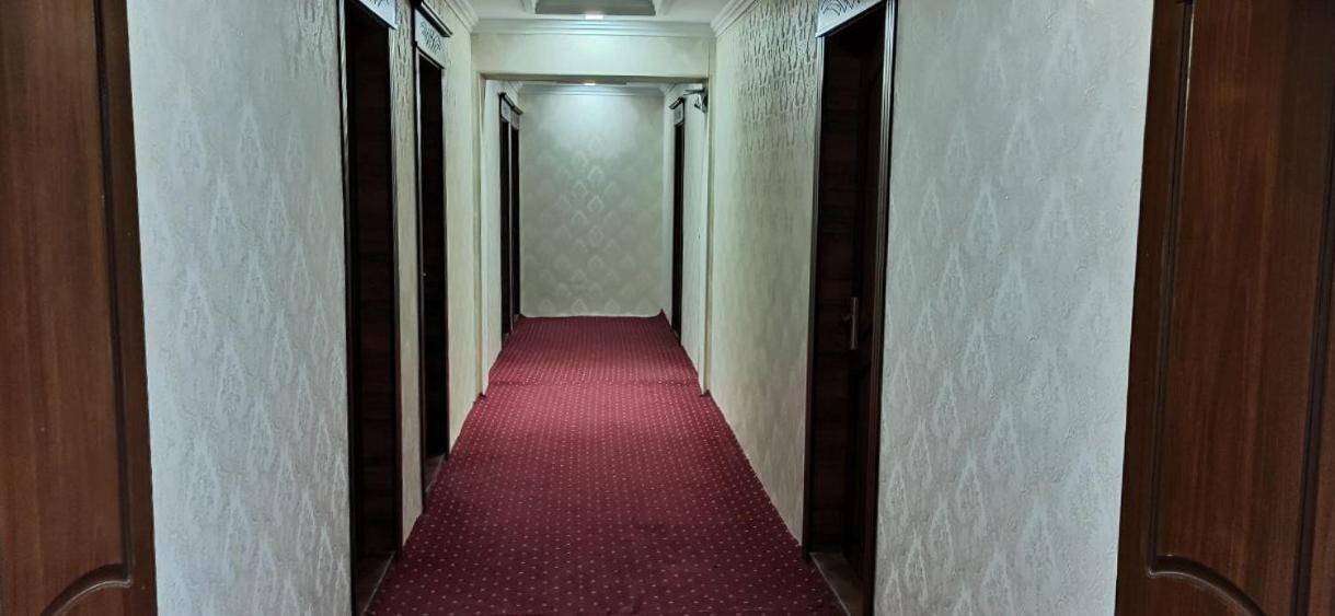 Reikartz Urgench Hotel Esterno foto