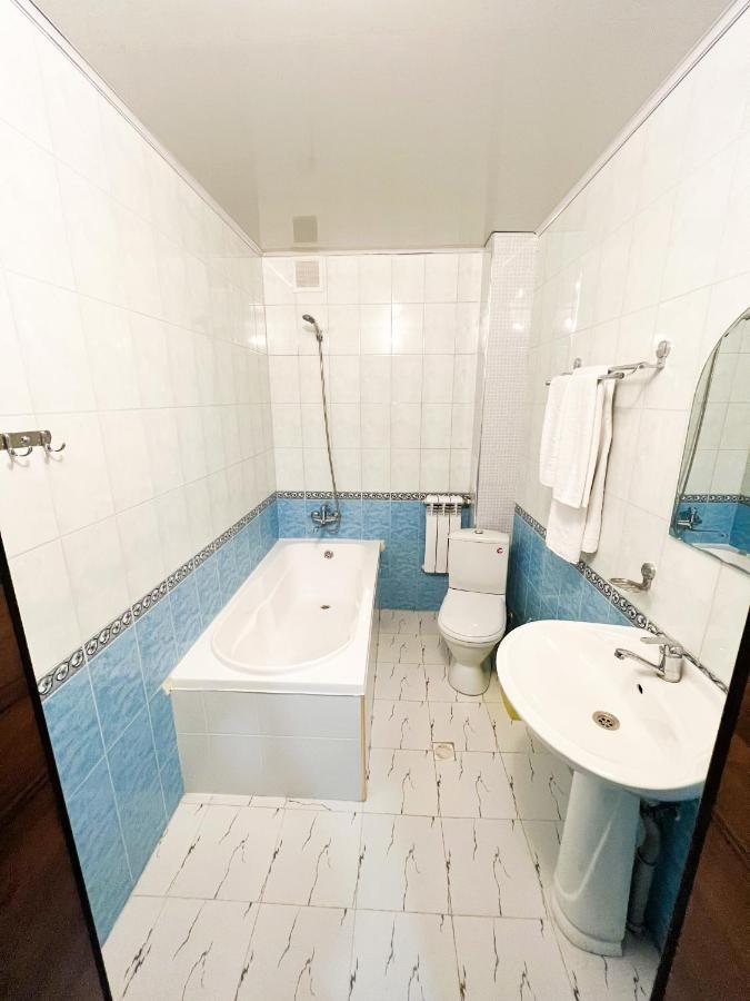 Reikartz Urgench Hotel Esterno foto
